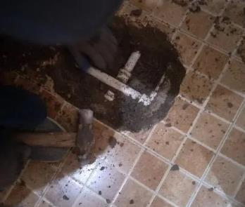 荆州市卫生间漏水维修公司为您分享下卫生间渗水如何处理及注意事项